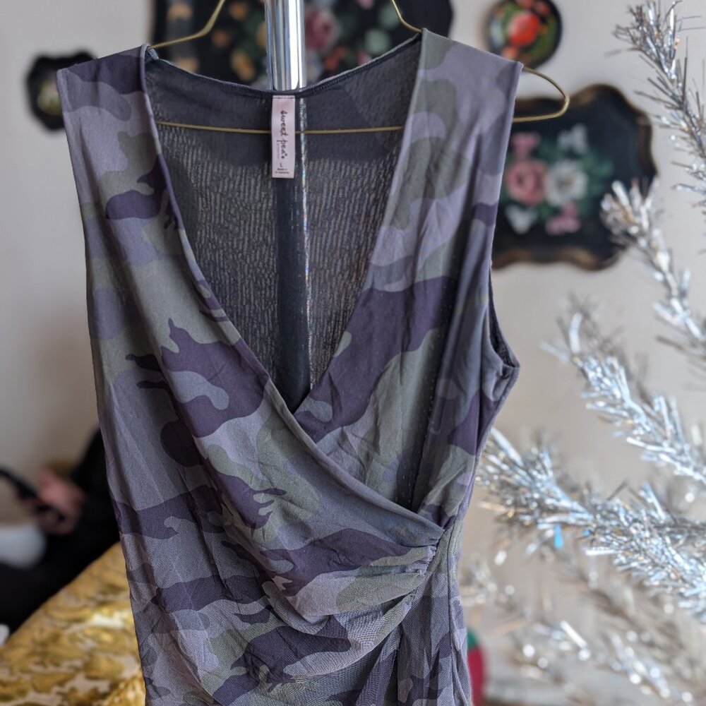 Vintage Sweet Pea Gathered Camo Mesh Tank Top